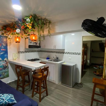 Acuarios Hostal Playa Ladrilleros Ngoại thất bức ảnh