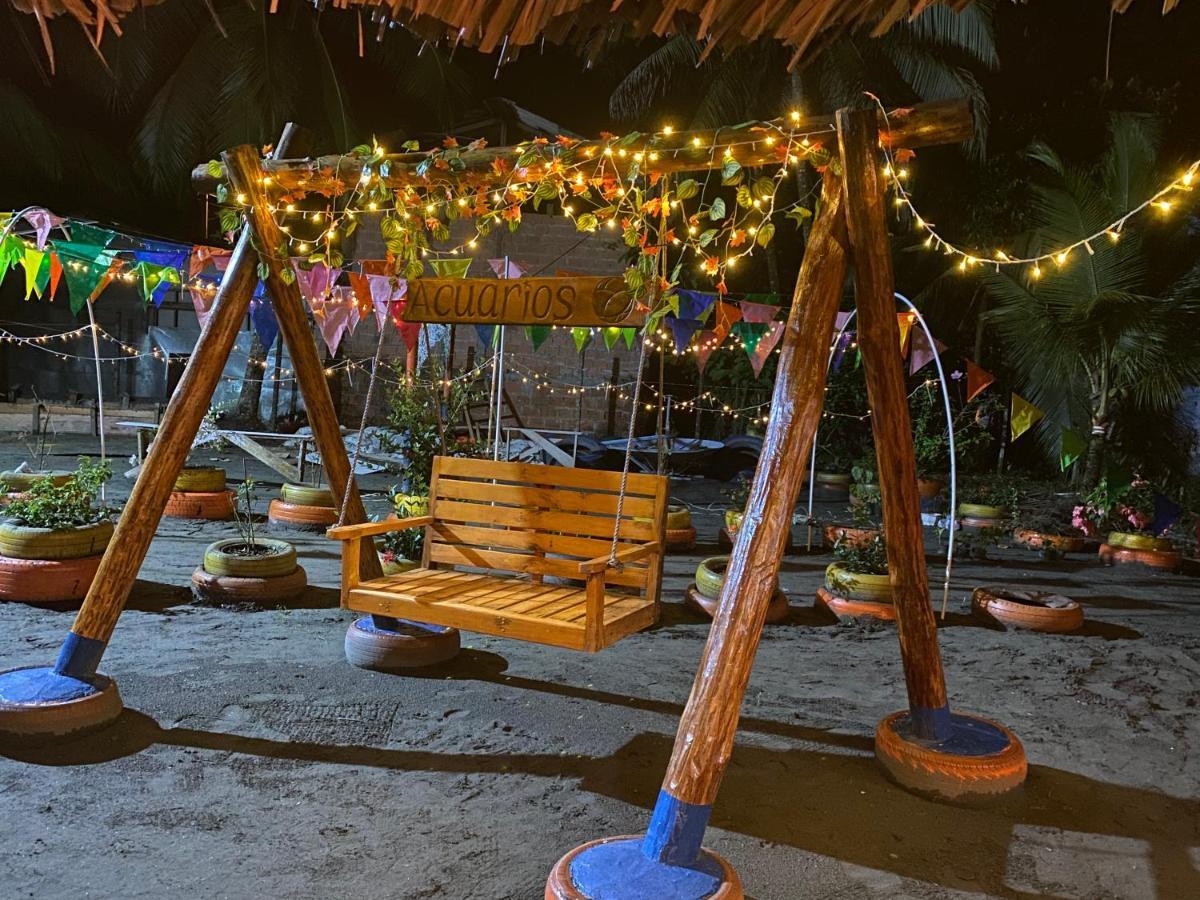 Acuarios Hostal Playa Ladrilleros Ngoại thất bức ảnh