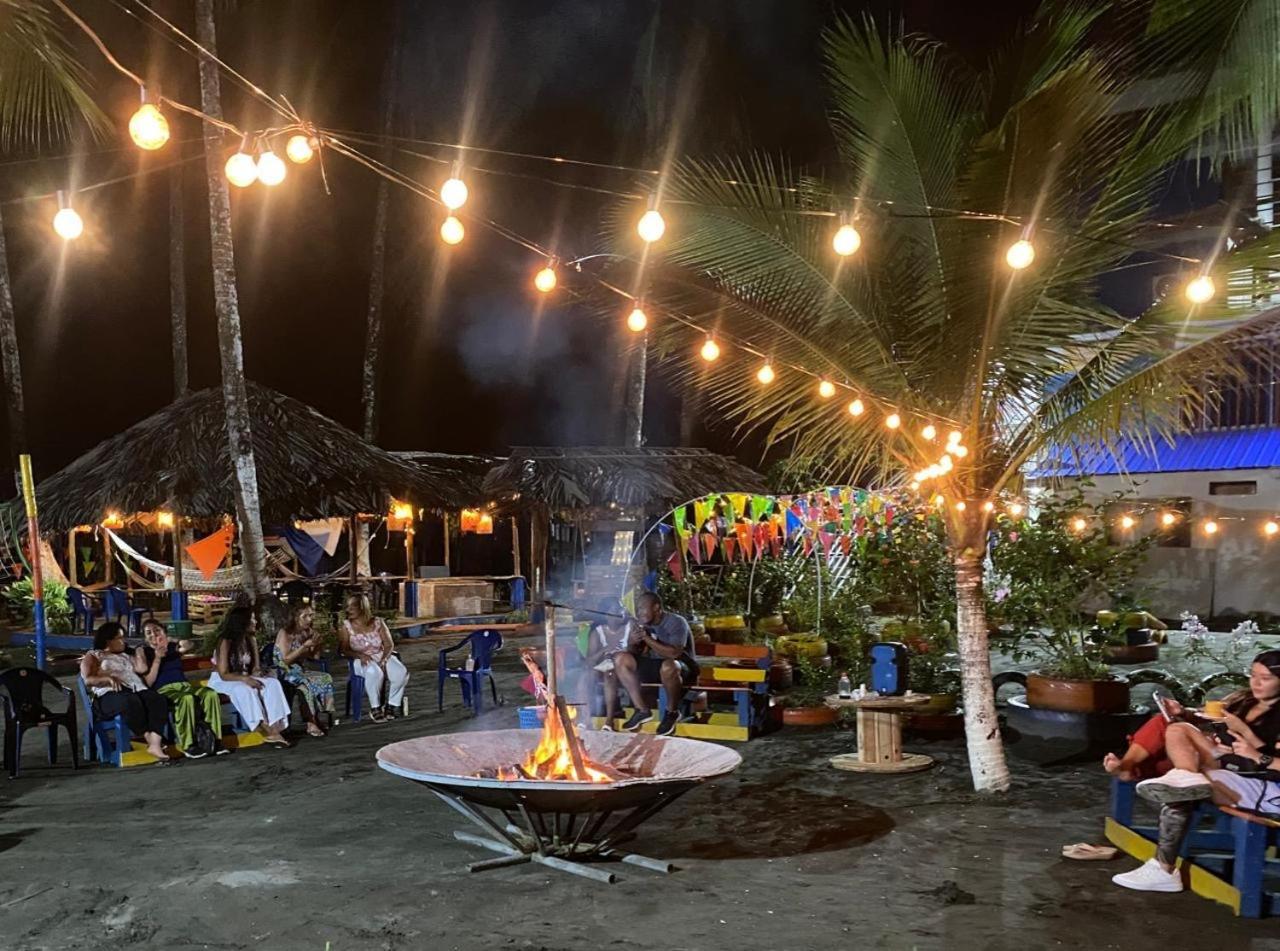 Acuarios Hostal Playa Ladrilleros Ngoại thất bức ảnh
