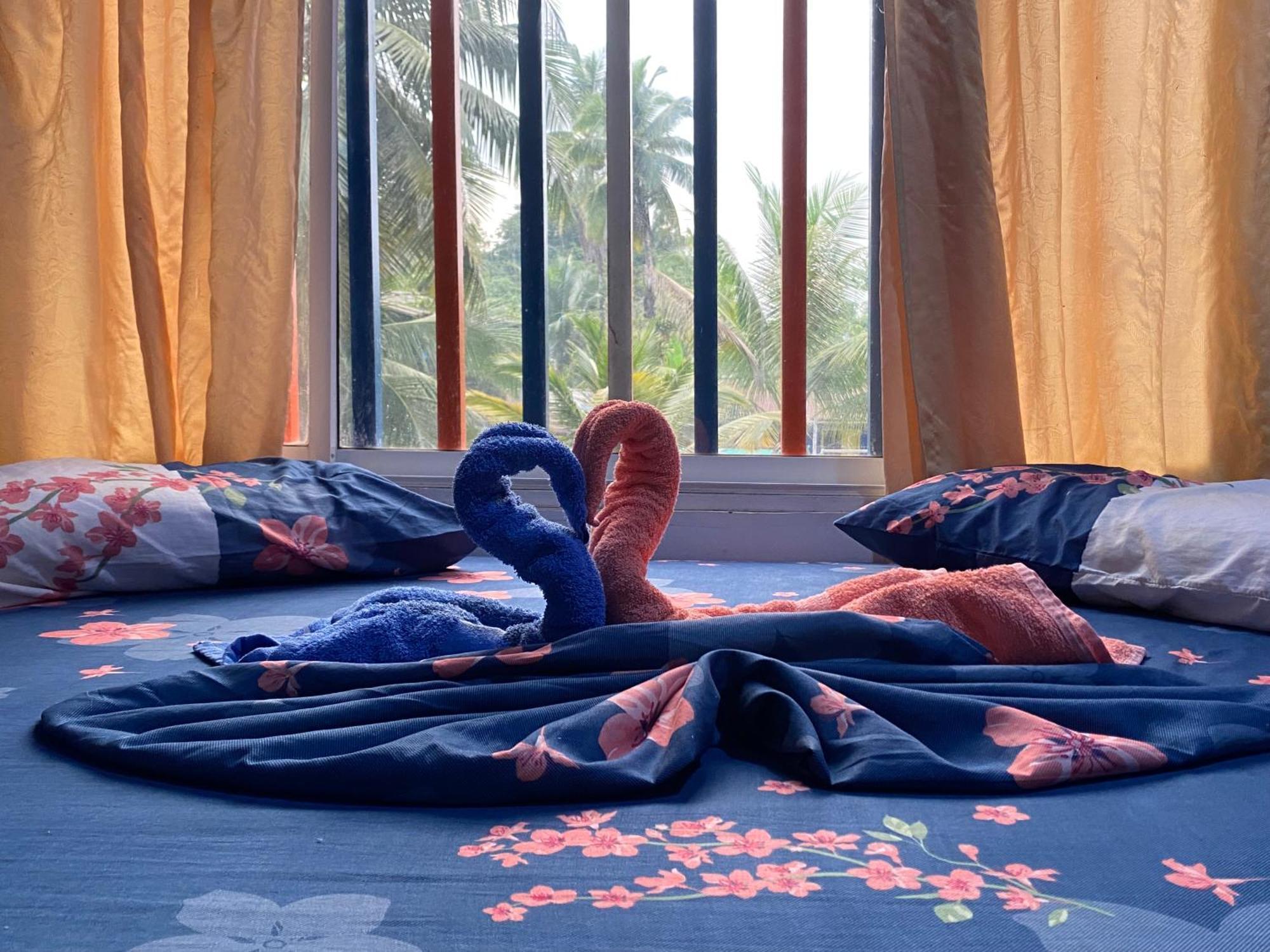 Acuarios Hostal Playa Ladrilleros Ngoại thất bức ảnh